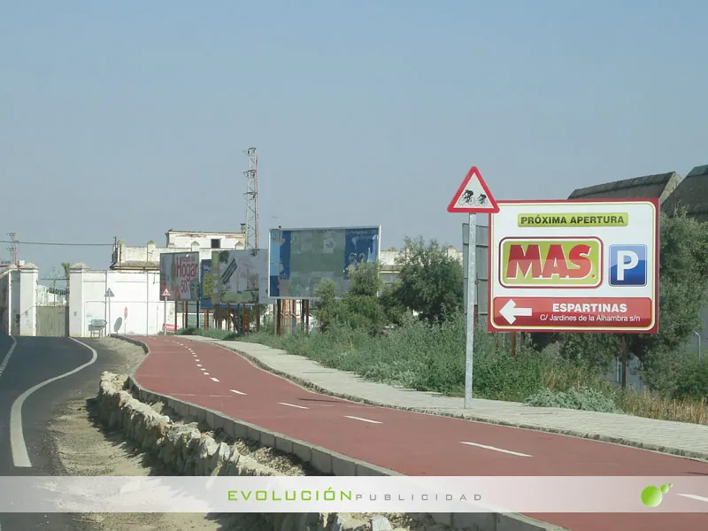 Soporte publicitario de 4 por 3 metros